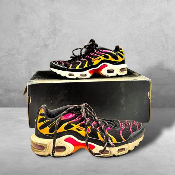 ★ Nike Air Max Plus 'Black Active Pink'  Sneakers ★ - Picture 2 of 9